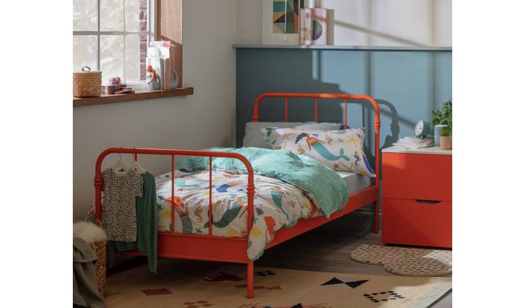 Childrens metal hot sale bed