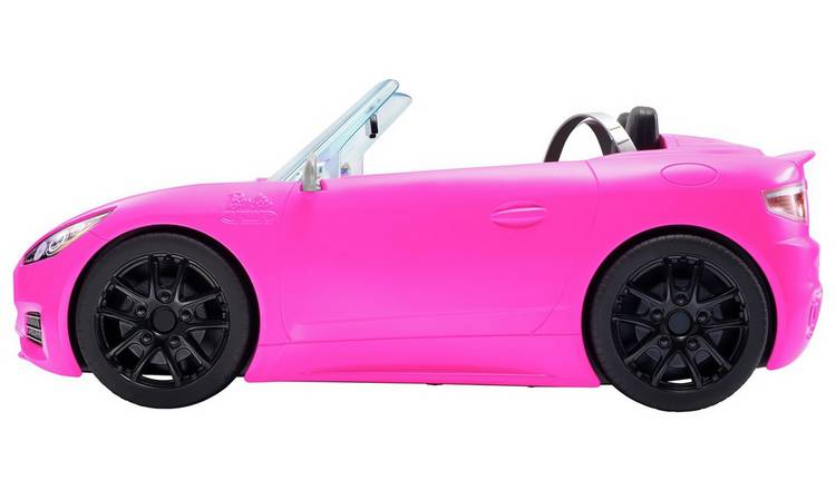 Barbie sit 2024 in car