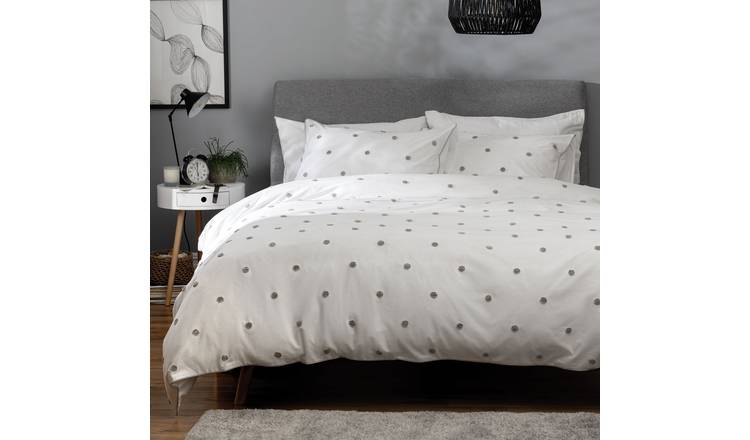 Gray and store white bedding set