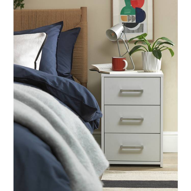 Argos Home Oslo 3 Drawer Bedside Table - White 0