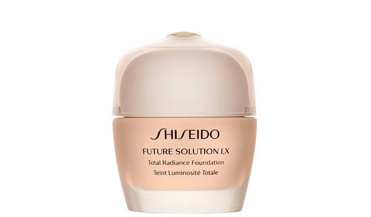 Shiseido Future Solution LX Total Radiance Foundation SPF15 - 2 - 30ml