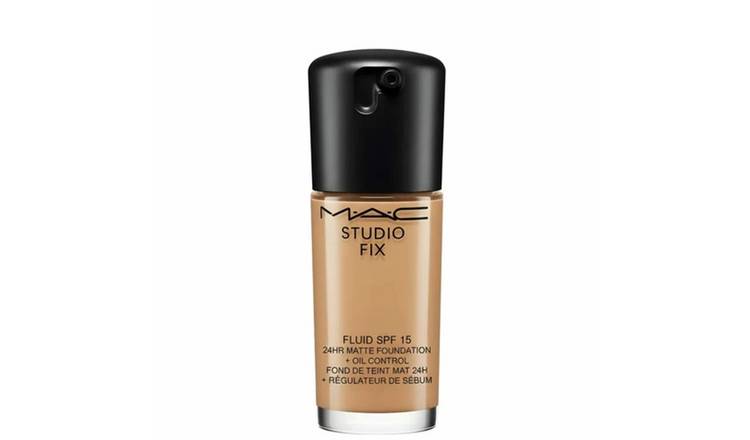 M.A.C Studio Fix Fluid SPF 15 Foundation - NC35 - 30ml