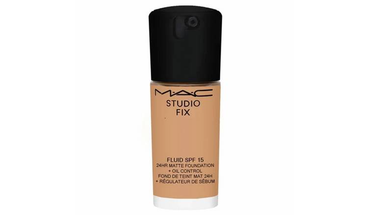 M.A.C NC44 Studio Fix Fluid SPF 15 24Hr Matte Foundation - 30ml