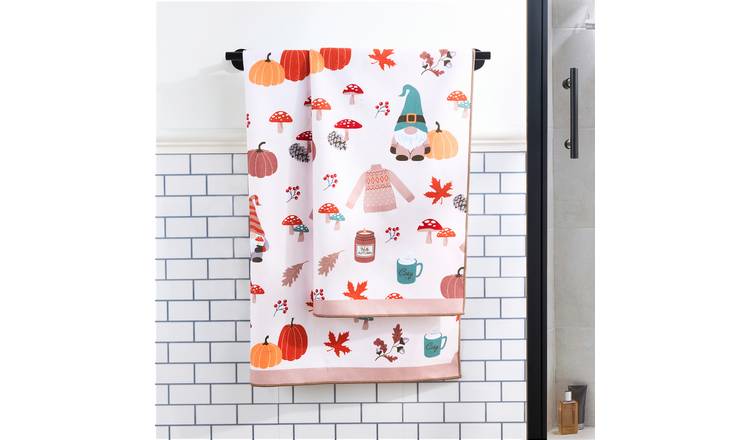 OHS Autumnal Gonk Print Bath Towel - 70 x 115cm - Natural