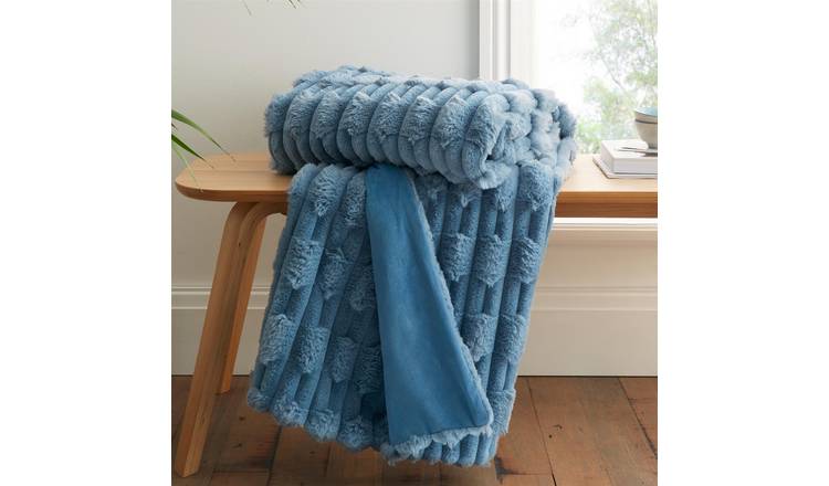 Bianca Carved Faux Fur Blanket Throw 150 x 200cm - Blue