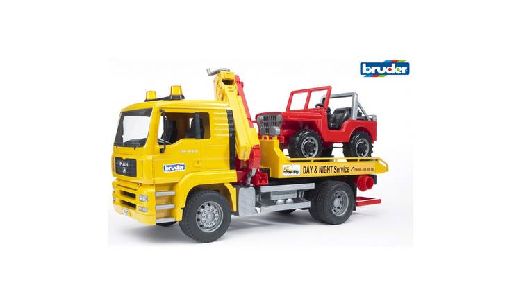 Bruder 1:16 MAN TGA Breakdown-Truck with Cross Country Vehicle - Yellow