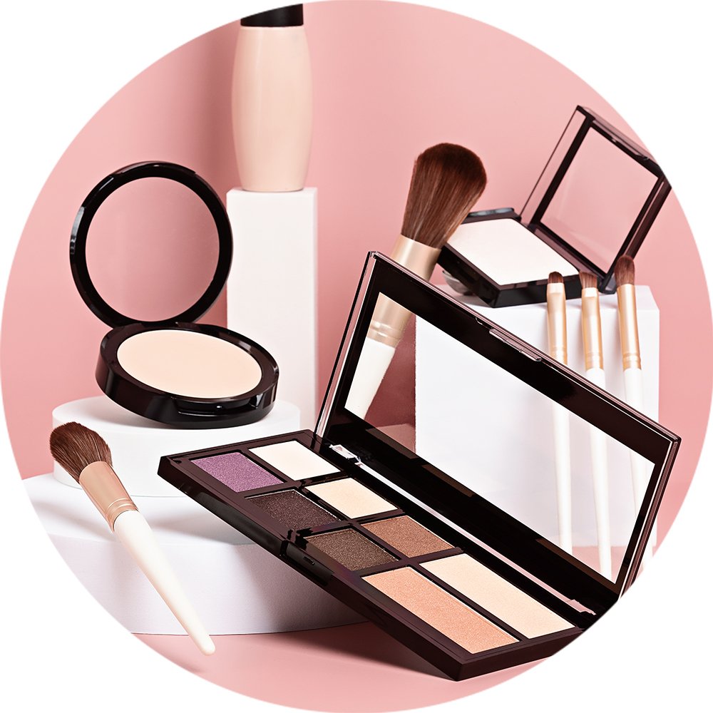 Make-up.
