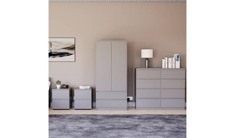 Vida Designs Denver Bedroom Set (2x Bedside, 8 Drawer Chest, Wardrobe) - Grey