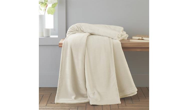 Catherine Lansfield Raschel Velvet Touch Blanket Throw 200 x 240cm - Cream