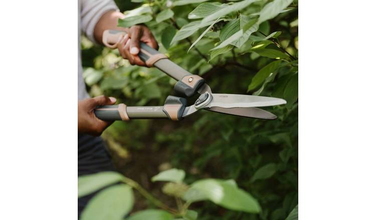 Kent & Stowe SureCut Hedge Shears