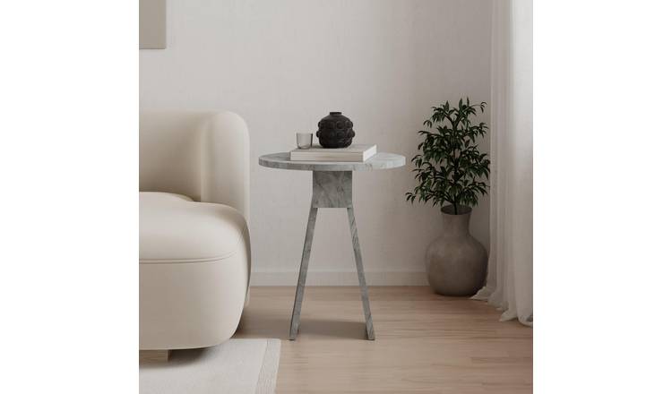 Decortie Chen Particleboard Wood Effect Side Table - Gold