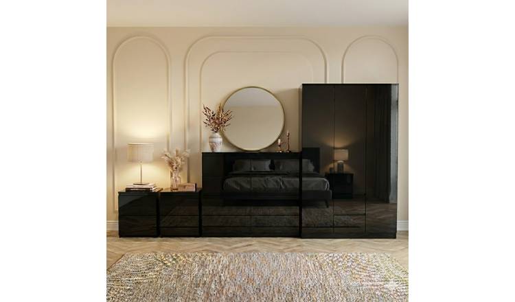 Vida Designs Glinton Bedroom Set (2x Bedside, 8 Drawer Chest, Wardrobe) - Black