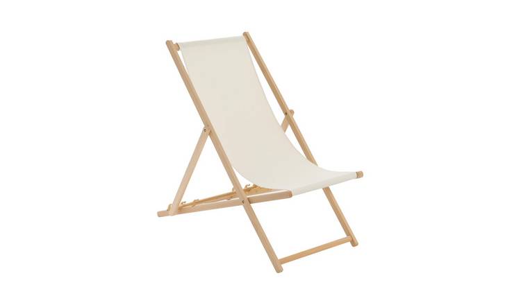 Harbour Housewares Folding Wooden Deck Chair - Natural
