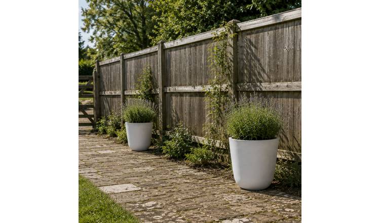Fargro Home and Garden 9L Polystone Egg Round Plant Pot - Stone White