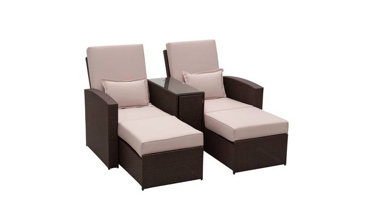 Outsunny Rattan Reclining Garden Sun Lounger with Retractable Footrest - Brown