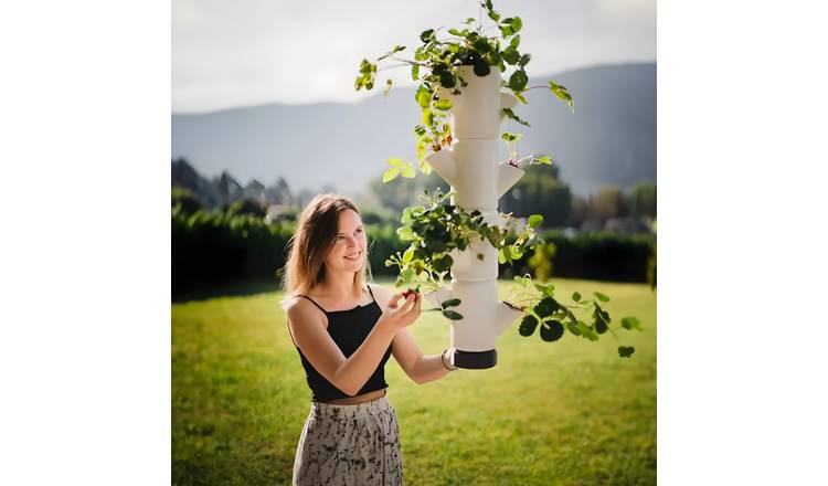 Gusta Garden Sissi Strawberry Hanging Tower 4 Levels - White