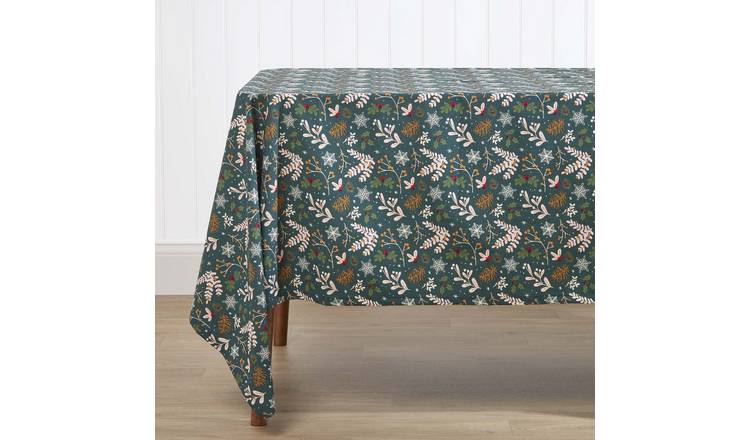 Homescapes Cotton Christmas Festive Forest Tablecloth - 178 x 305 cm - Green