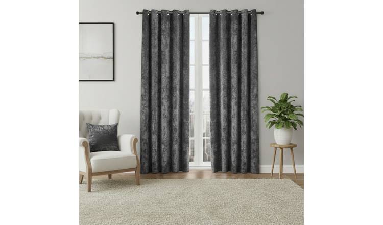 Snug City Crushed Velvet Soft Touch Eyelet Curtains – Charcoal – 117 x 183cm