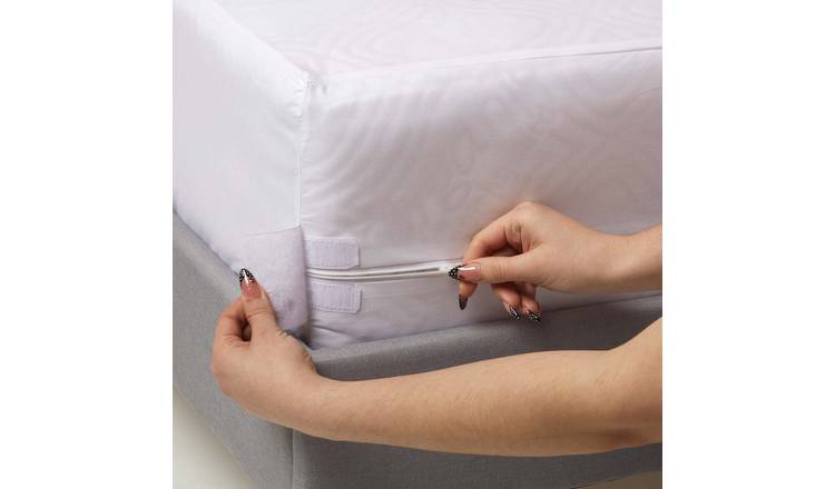 Homescapes Full Coverage Waterproof Mattress Protector - Single