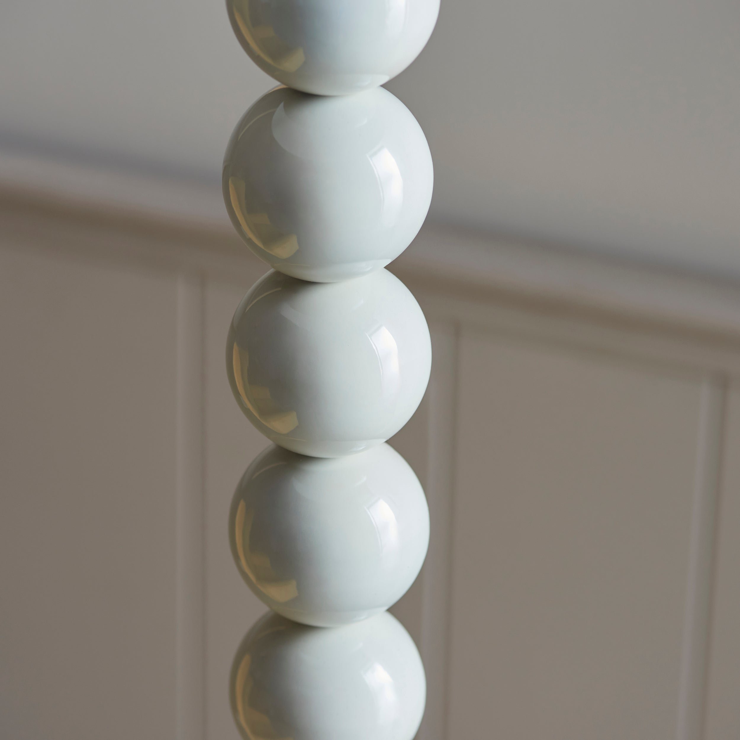 Loops Direct 28cm Steel Floor Lamp - Gloss Almond White - Image 5