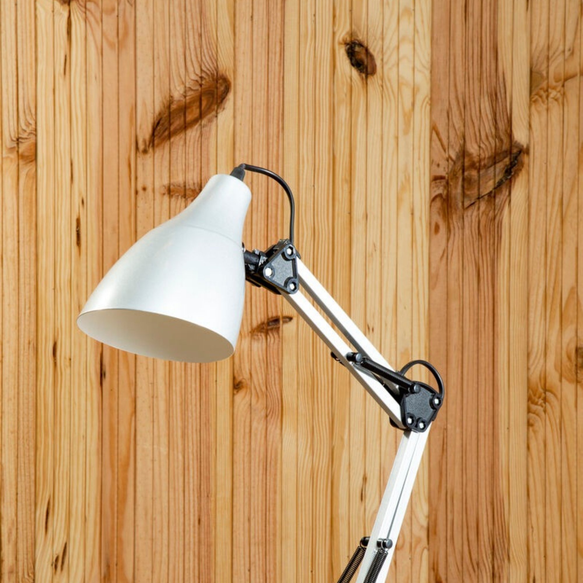 Orsina Finley Metal Desk Lamp – Silver - Image 3
