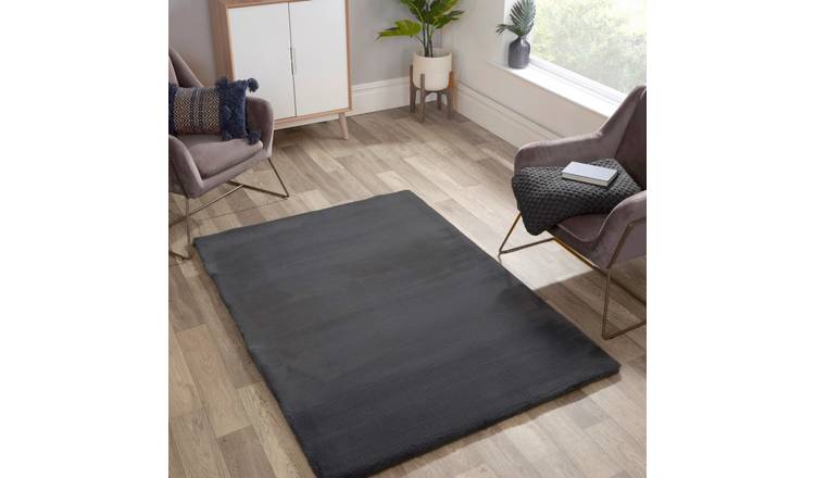 Mega Flooring Black Shaggy Plain Rug - 60 x 110cm