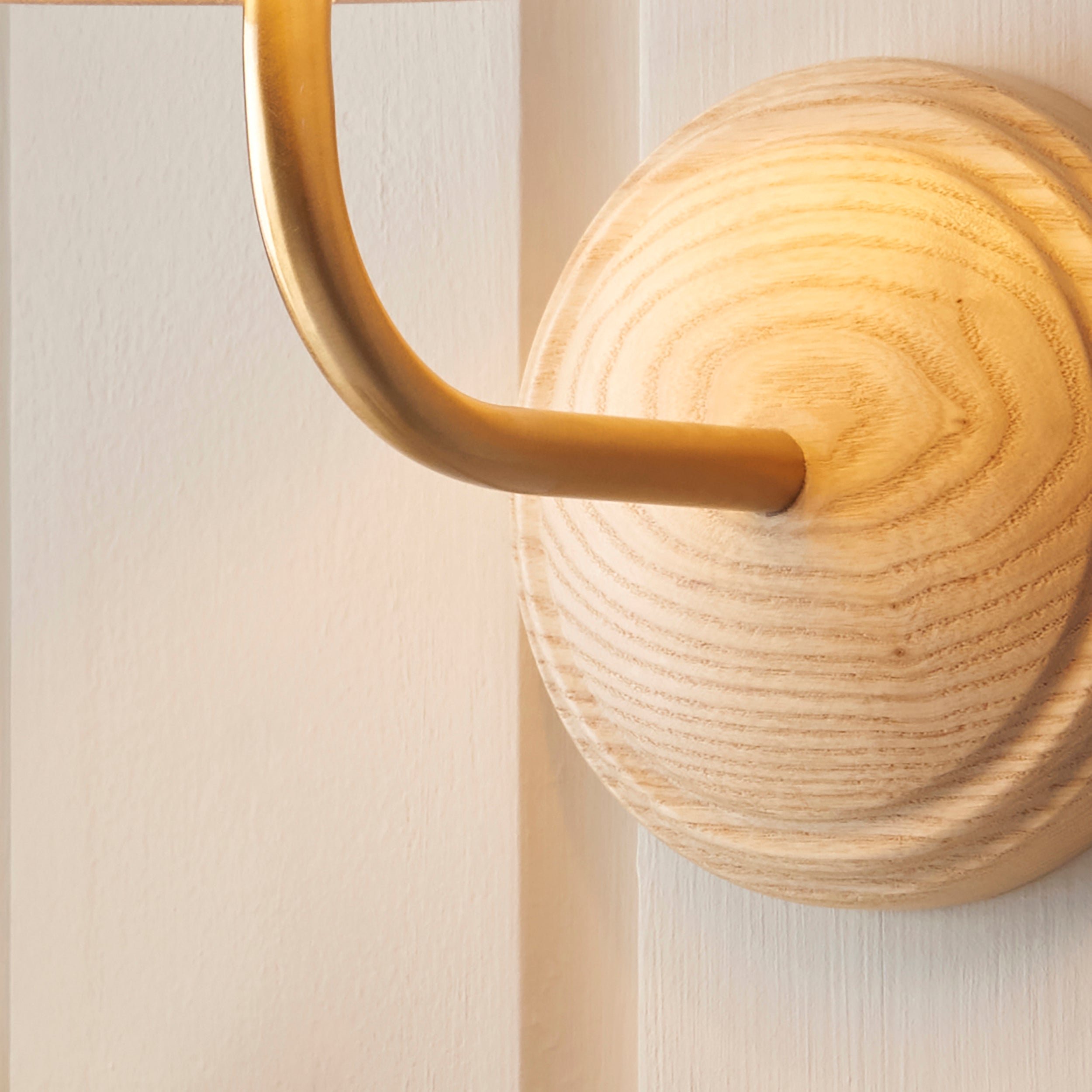 Loops Direct Ash Wood LED B22 Wall Light - Brushed Aged Brass - Image 3