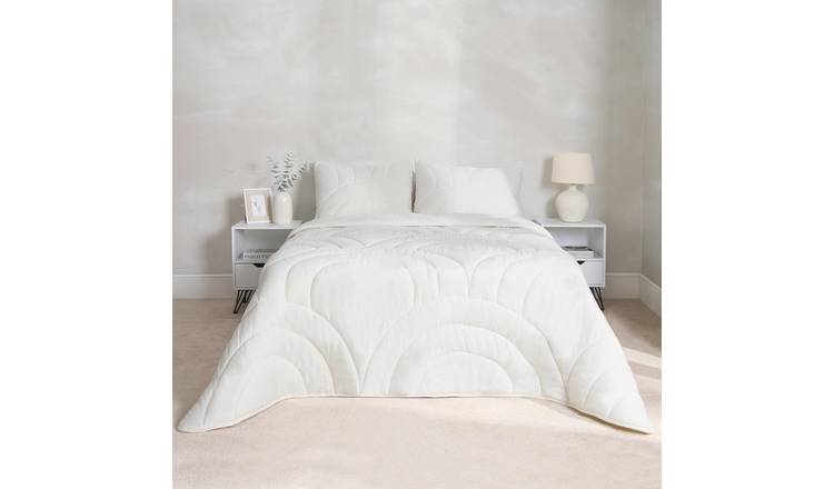 OHS Quilted Arches Coverless 7.5 Tog Duvet Cover Set - Cream - King