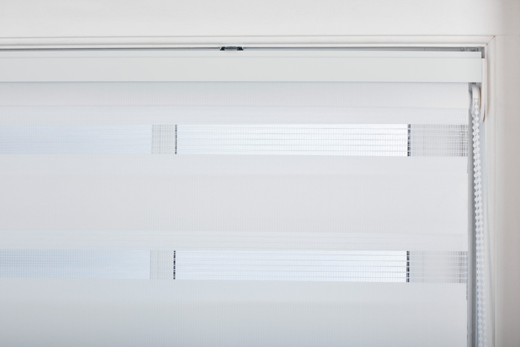 Furnished White Day and Night Roller Blind - 65cm x 210cm - Image 5