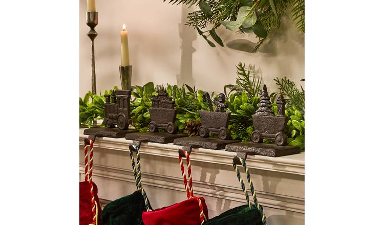 Dibor Cast Iron Train Stocking Holders Set Of 4 - Brown