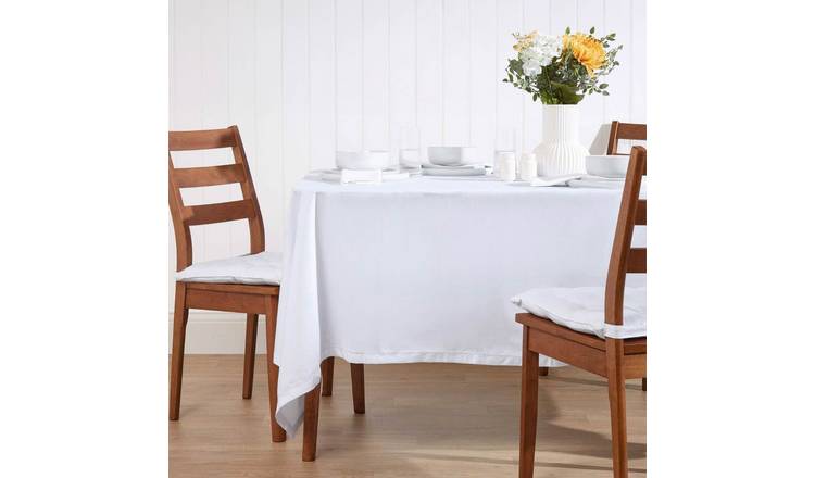 Homescapes Cotton Tablecloth - 137 x 228 cm - White