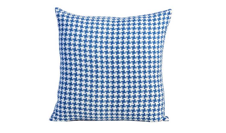 Homescapes Blue Houndstooth Cotton Cushion Cover - 60 x 60 cm