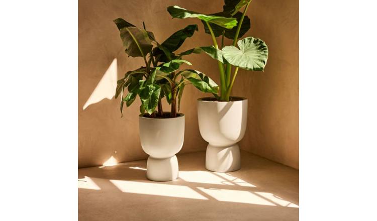 Elho Amber Coupe 41Indoor and Outdoor Plant Pot - White