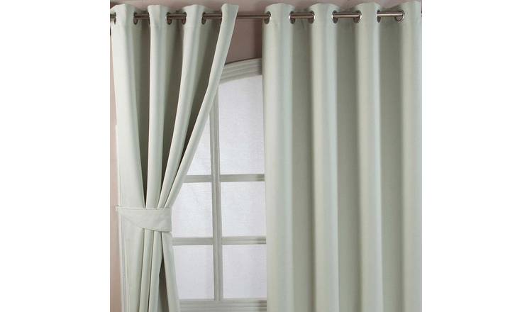 Homescapes Ivory Chevron Blackout Eyelet Curtains - 228cm x 182cm