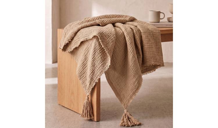 Homescapes Pure Handmade Cotton Muslin Throw - 127 x 180 cm - Mocha