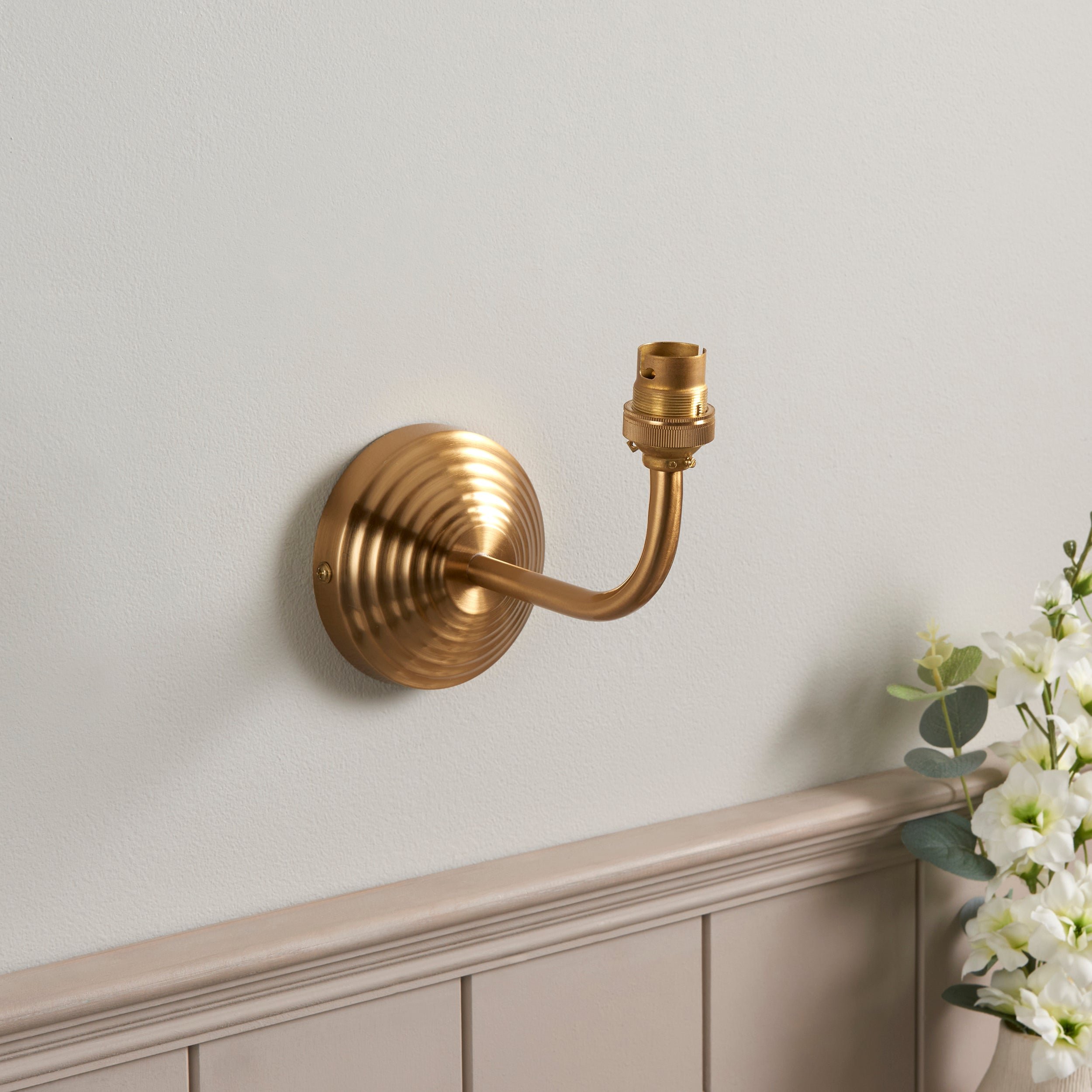 Loops Direct Pack of 2 Steel Dimmable Wall Light - Brushed Aged Brass - Image 5