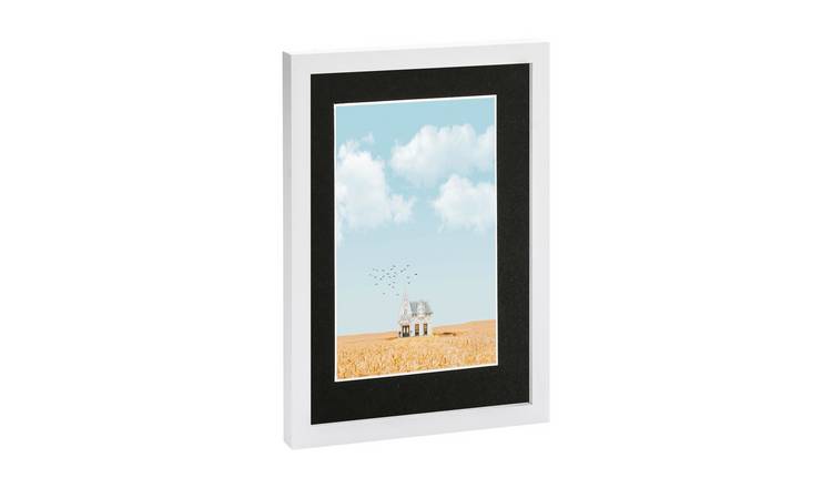 Nicola Spring Photo Frame - 8 x 12" with A5 Mount - White