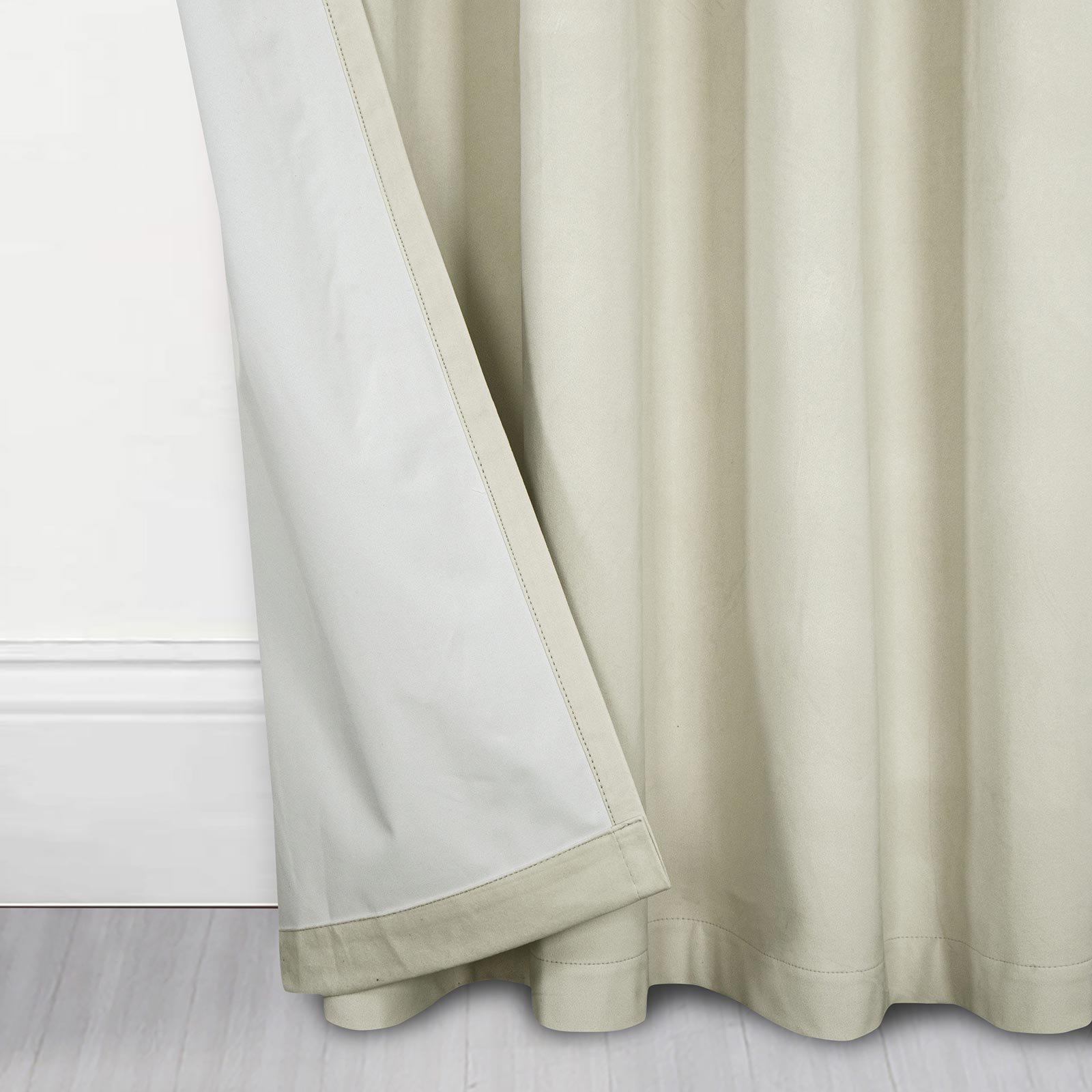 Homescapes Cream Thermal 100% Blackout Velvet Curtains - 117cm x 183cm - Image 3