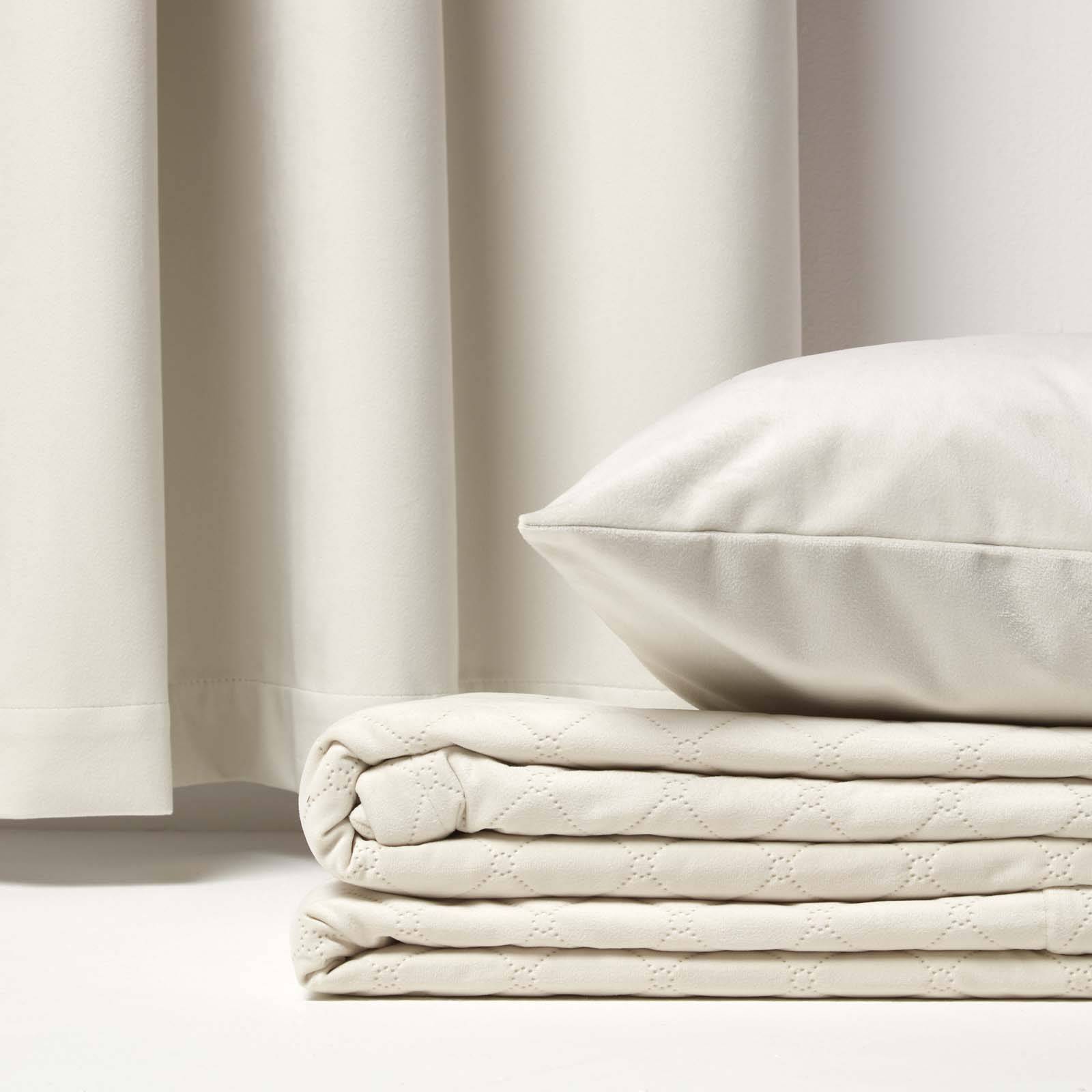 Homescapes Cream Thermal 100% Blackout Velvet Curtains - 117cm x 183cm - Image 6