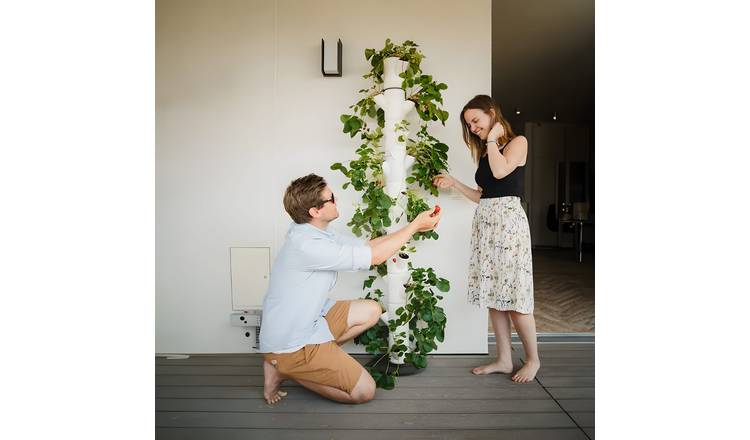 Gusta Garden Sissi Strawberry Infinity Tower 10 Levels - White
