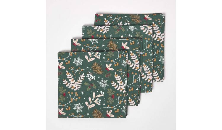 Homescapes Pack of 4 Christmas Festive Forest Napkins - Green