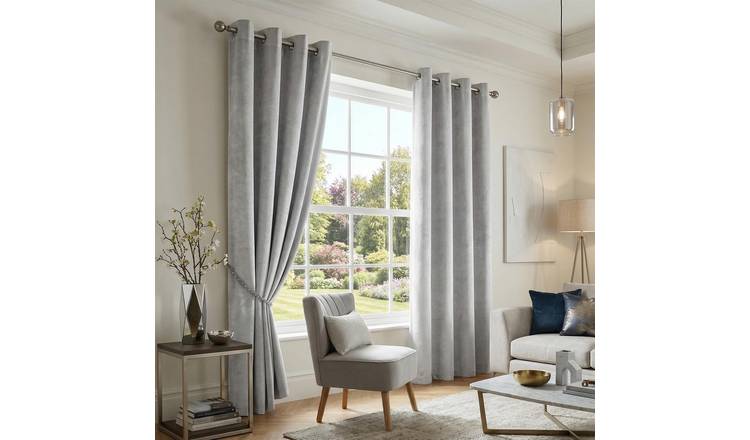 Luxury Living Velvet Eyelet Blackout Curtains 117cm x 137cm - Silver