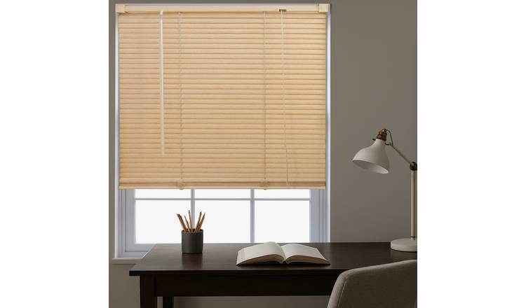 Furnished Natural PVC Venetian Blind - 45 x 150cm