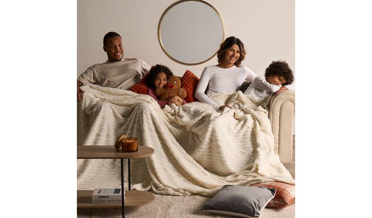 OHS Cable Knit Family Blanket Throw 270 x 230cm - Cream