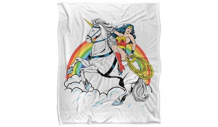 Wonder Woman Strong Warrior Soft Touch Blanket - 152cm x 127cm