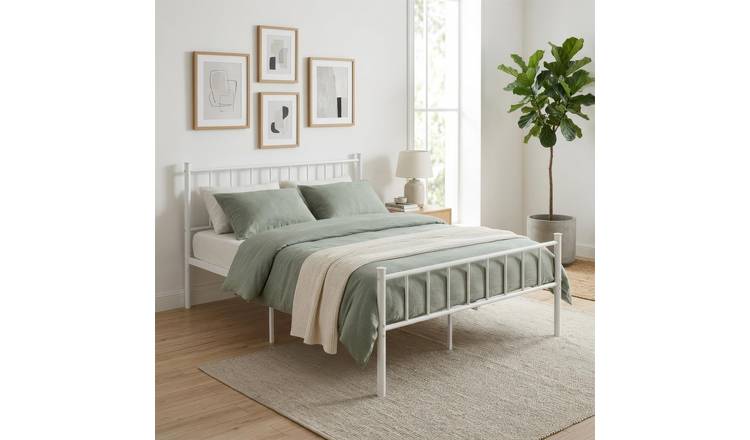 Harbour Housewares Double Metal Bed Frame - 4ft 6" - White