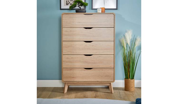 Home Source Nordica 5 Drawer Chest - Oak