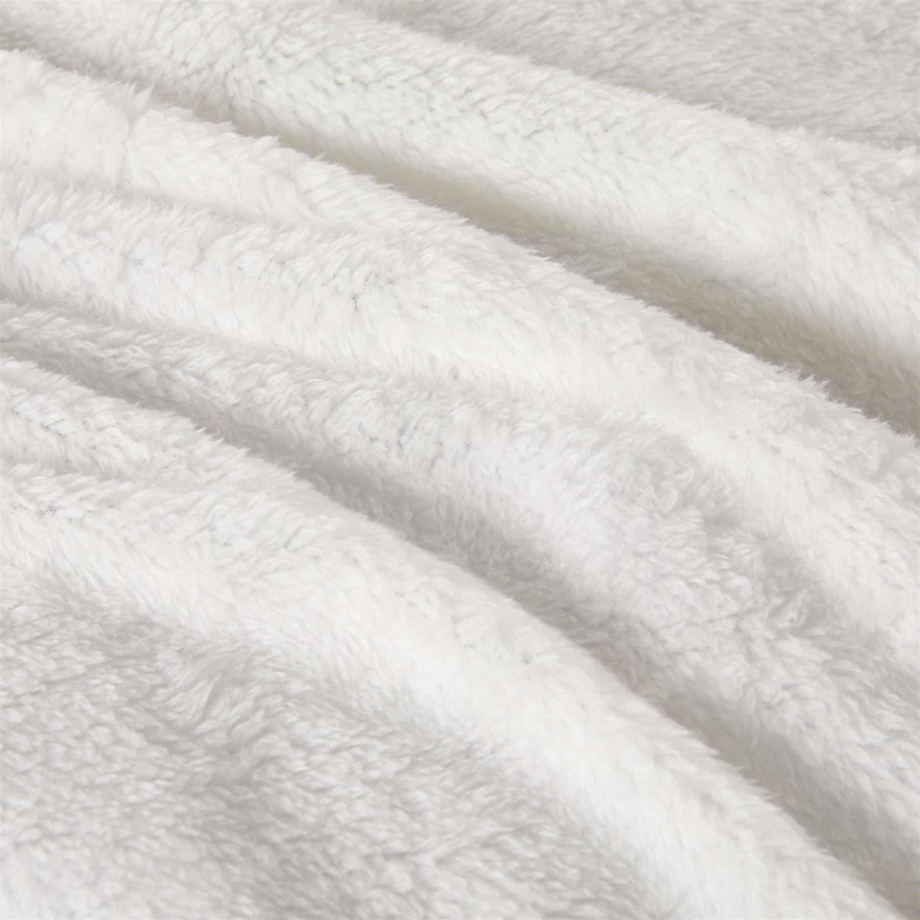 OHS Frill Teddy Fleece White Duvet Set -  Single - Image 4