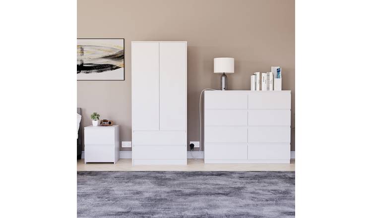 Vida Designs Denver Bedroom Set (Bedside, 8 Drawer Chest, 2x2 Wardrobe) - White