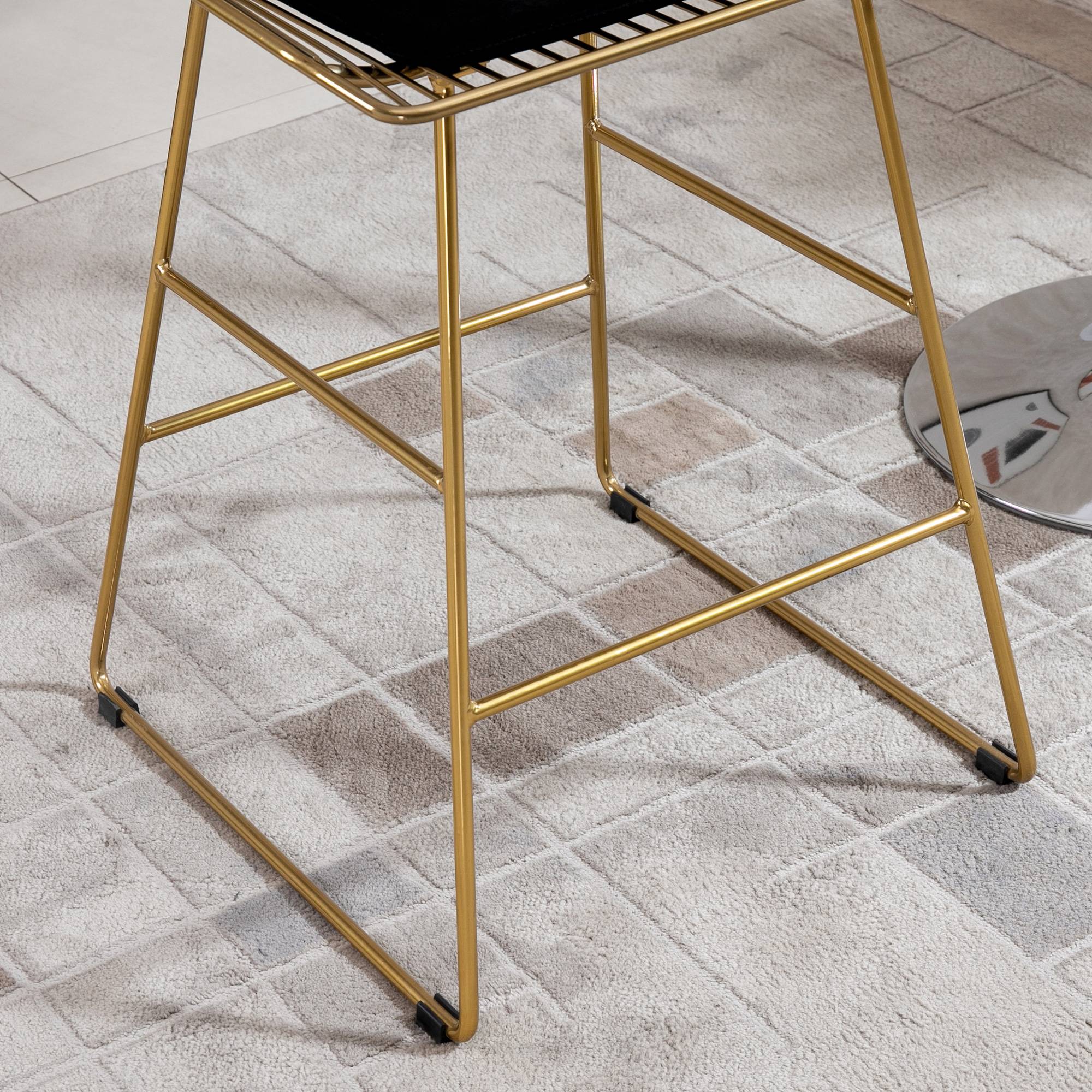 HOMCOM Set of 2 Bar Stools with Wire Metal Frame for Kitchen - Gold Tone - Image 3